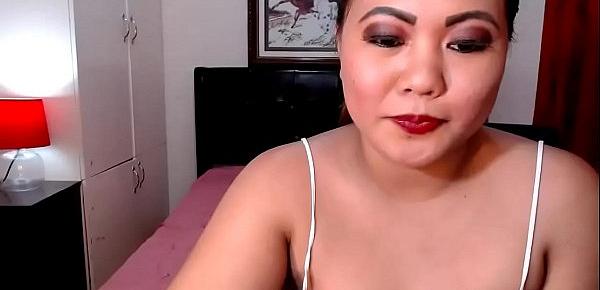  Asian pregnant camgirl with partner